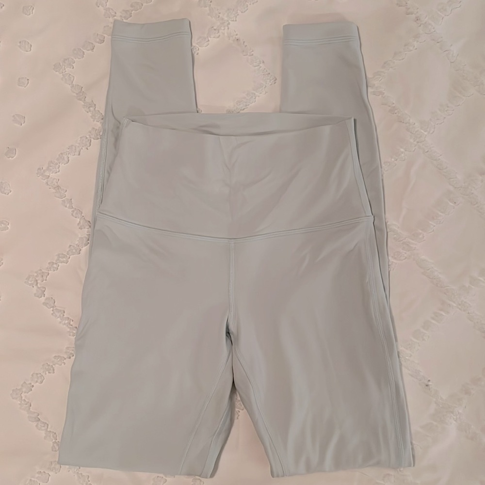 Lululemon Align HR 28” in Ocean Air Size 4